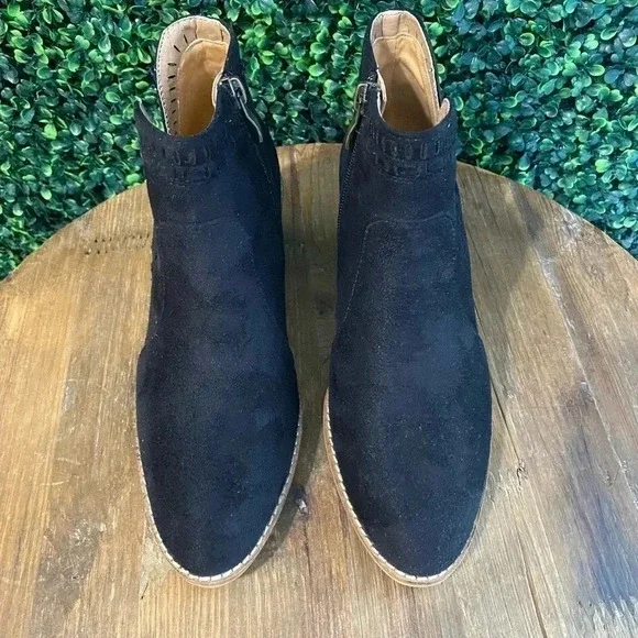 Corkys Black Suede Bootie - Size 6 New - Picture 4 of 6